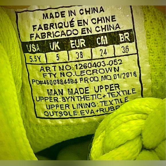 🌺Under Armour Youth Micro G Pulse Sneakers🌸🌺 - Picture 9 of 13